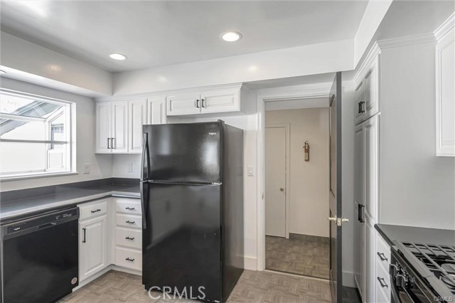 MLS #SR25236728 image #9