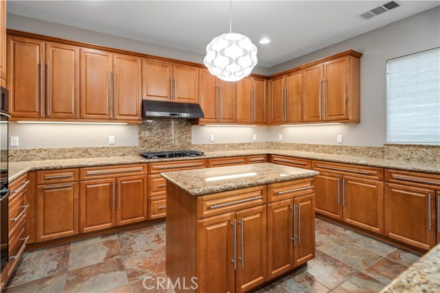 MLS #SR25236841 image #11
