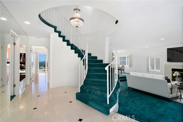 MLS #SR25236870 image #4