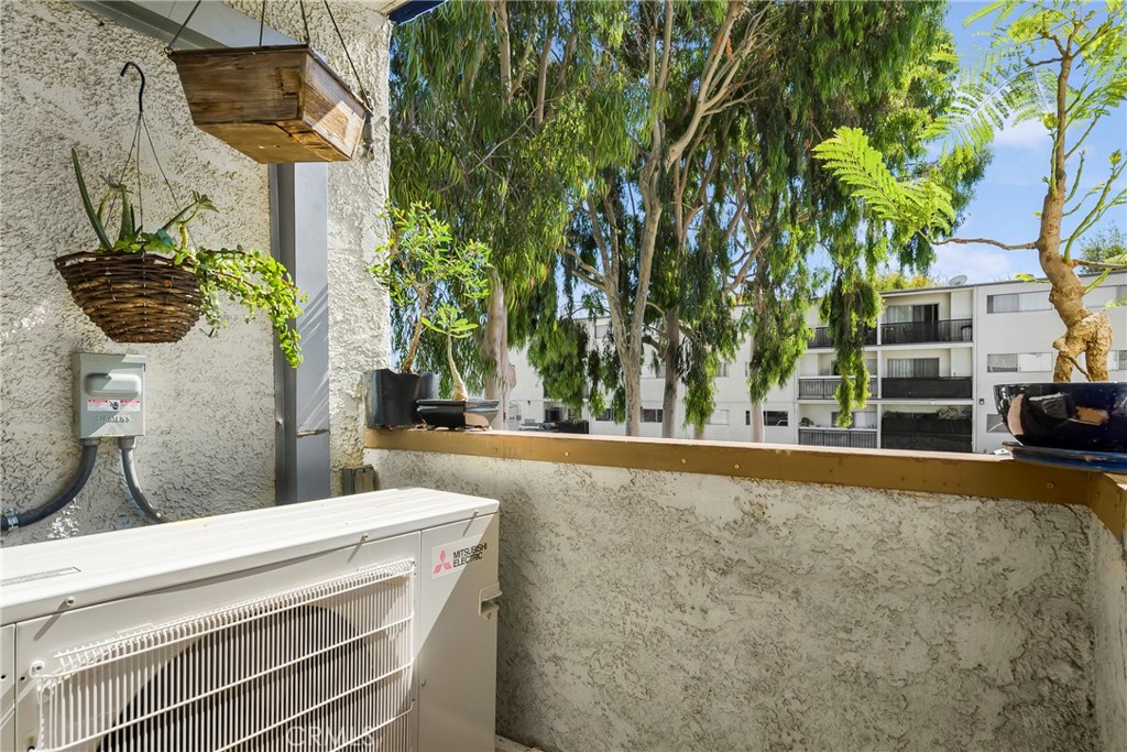 MLS #SR25236936 image #14