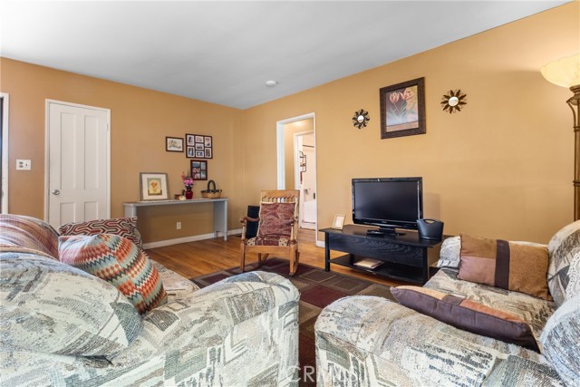 MLS #SR25236951 image #4