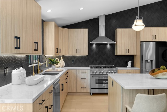 MLS #SR25237006 image #5