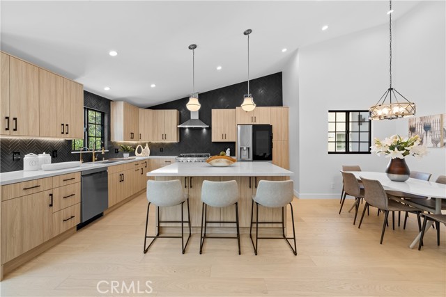 MLS #SR25237006 image #6