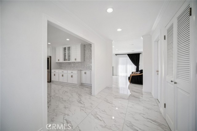 MLS #SR25237052 image #6