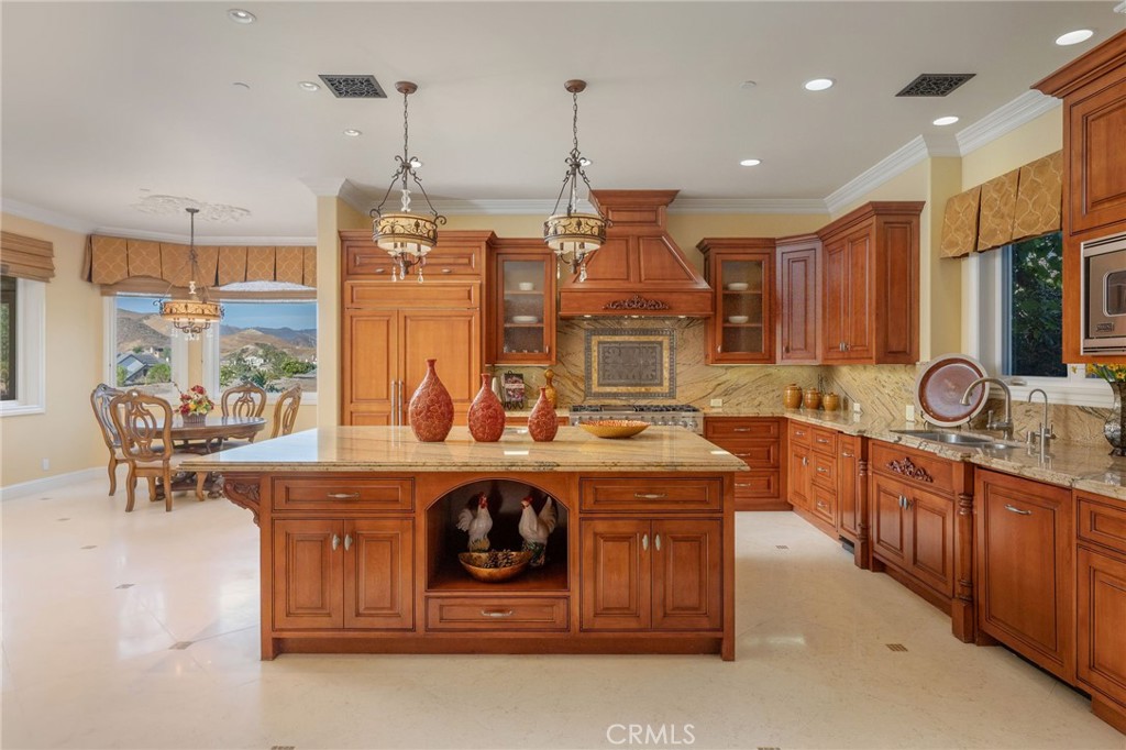 MLS #SR25237157 image #11