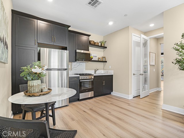 MLS #SR25237403 image #8