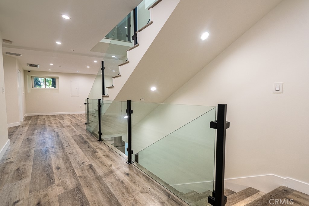 MLS #SR25237446 image #10