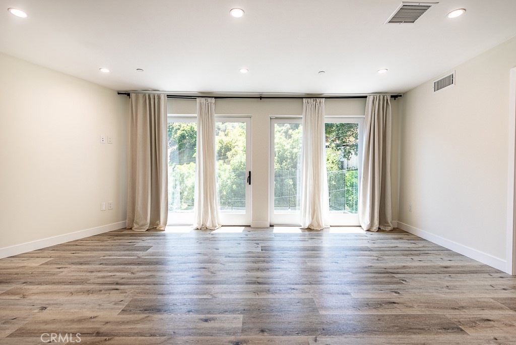 MLS #SR25237446 image #11