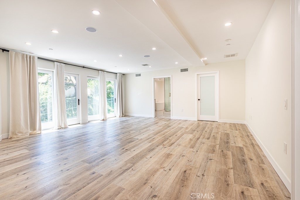 MLS #SR25237446 image #12