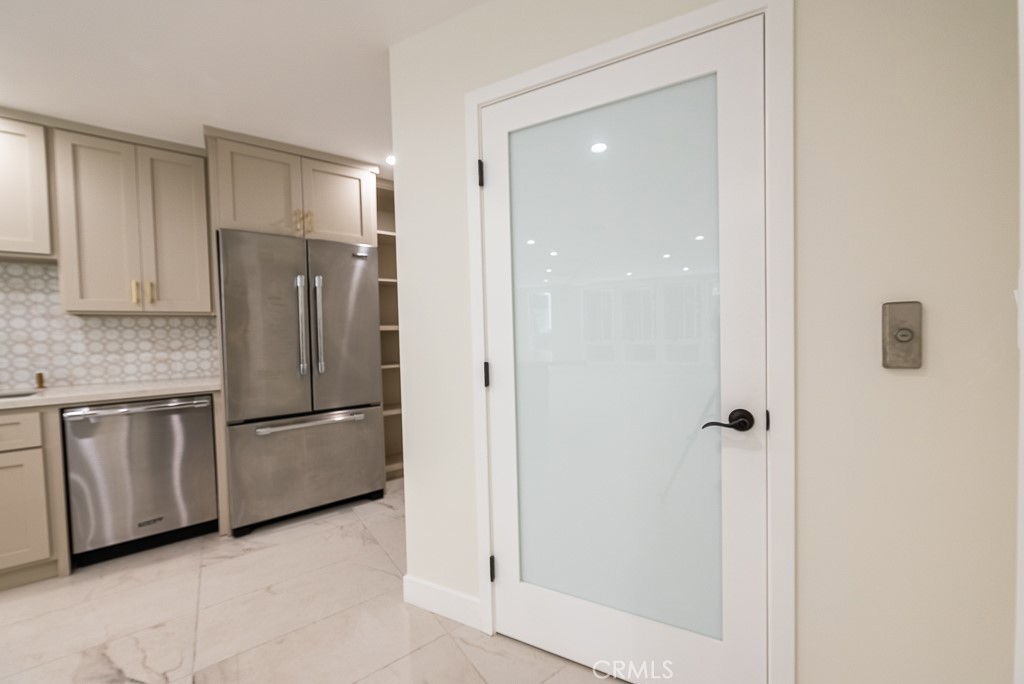 MLS #SR25237446 image #8