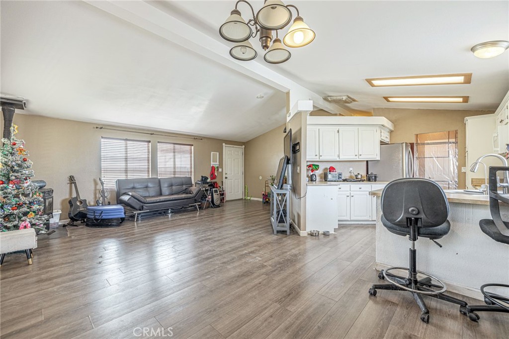 MLS #SR25237551 image #12