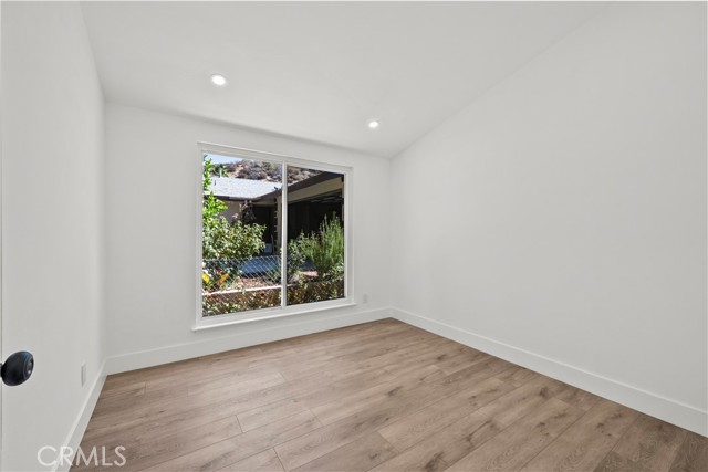 MLS #SR25237584 image #9