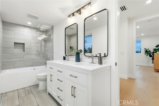 MLS #SR25237589 image #20