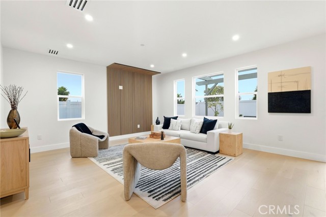 MLS #SR25237589 image #5