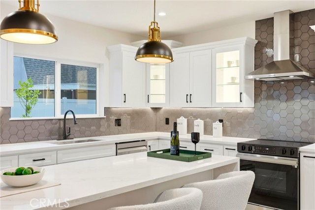 MLS #SR25237589 image #8