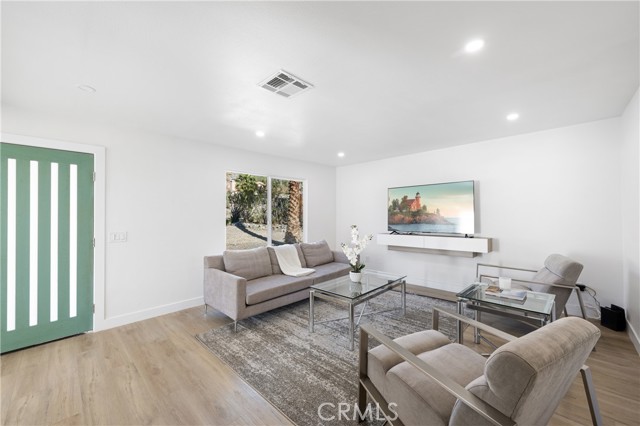 MLS #SR25237605 image #1