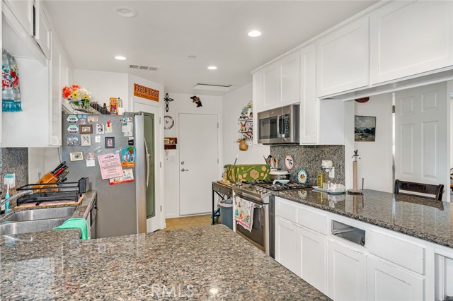 MLS #SR25237649 image #9