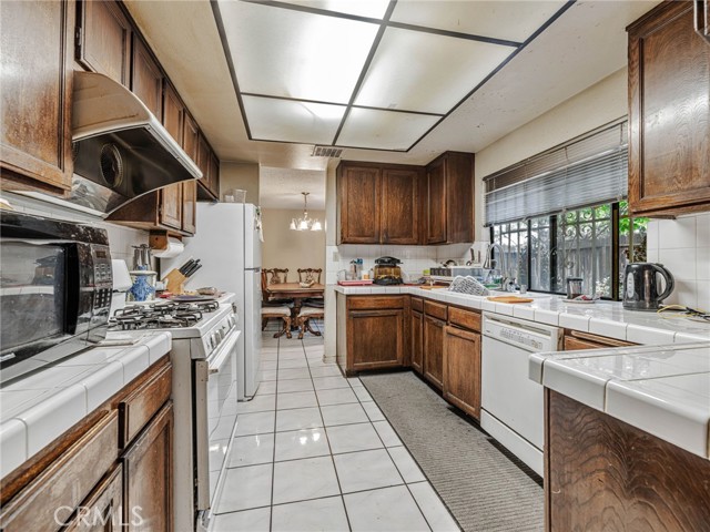 MLS #SR25237668 image #16