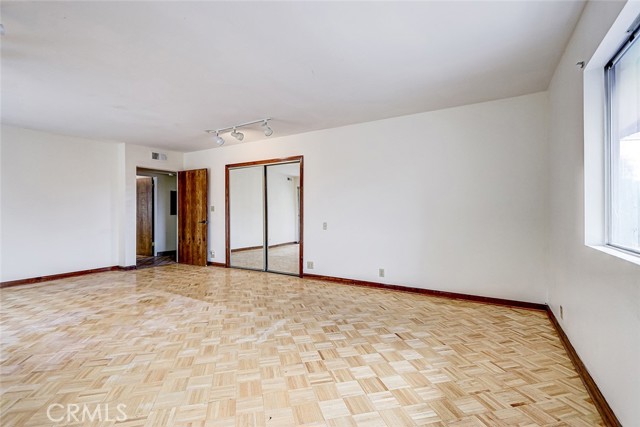 MLS #SR25237855 image #12