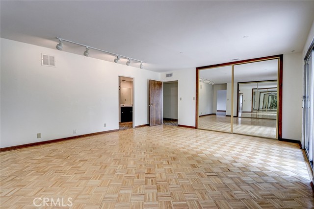 MLS #SR25237855 image #3