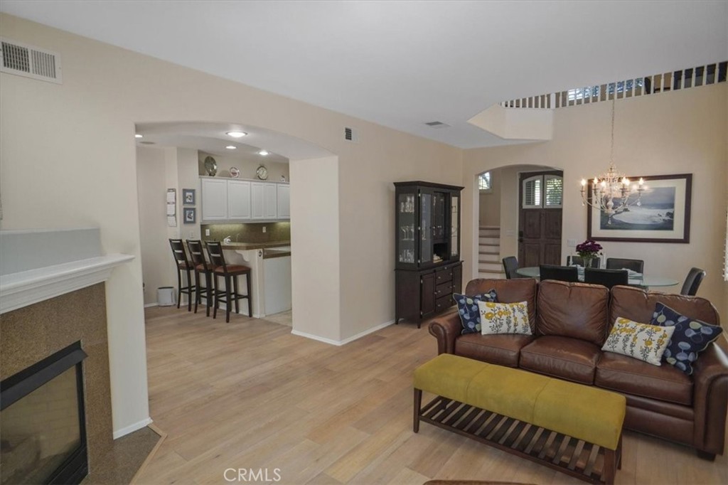 MLS #SR25237908 image #4