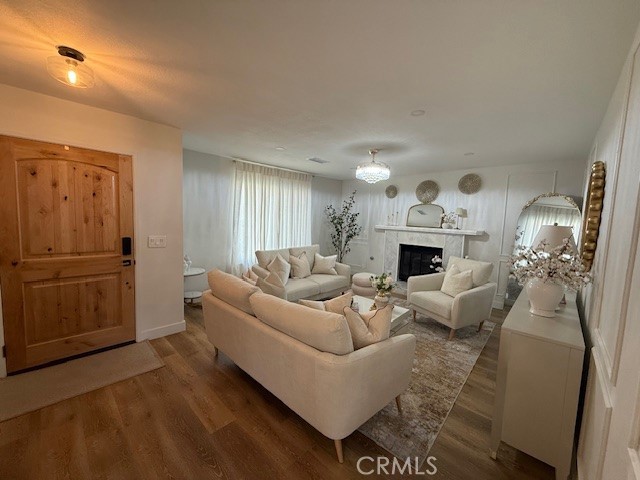 MLS #SR25238395 image #5