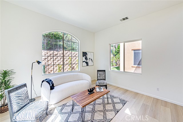 MLS #SR25238443 image #3