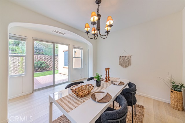 MLS #SR25238443 image #6