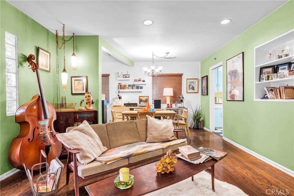 MLS #SR25238536 image #12