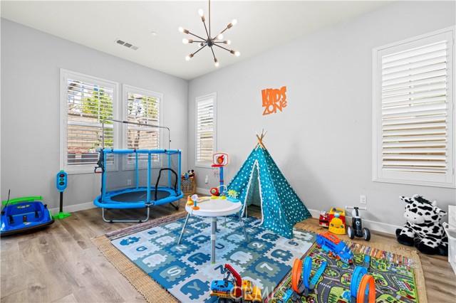 MLS #SR25238561 image #24