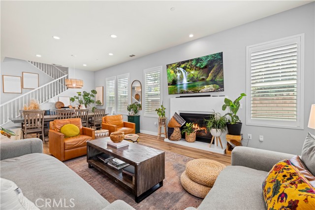 MLS #SR25238561 image #8