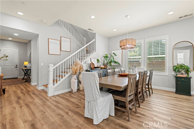 MLS #SR25238561 image #9