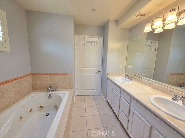 MLS #SR25238669 image #17