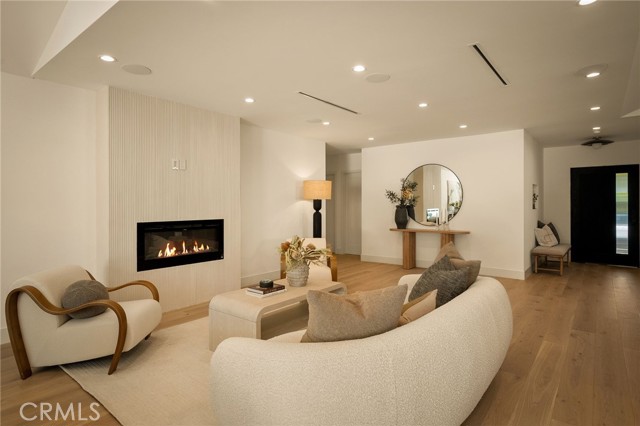 MLS #SR25238973 image #2