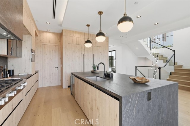 MLS #SR25239229 image #8