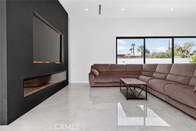 MLS #SR25239558 image #9