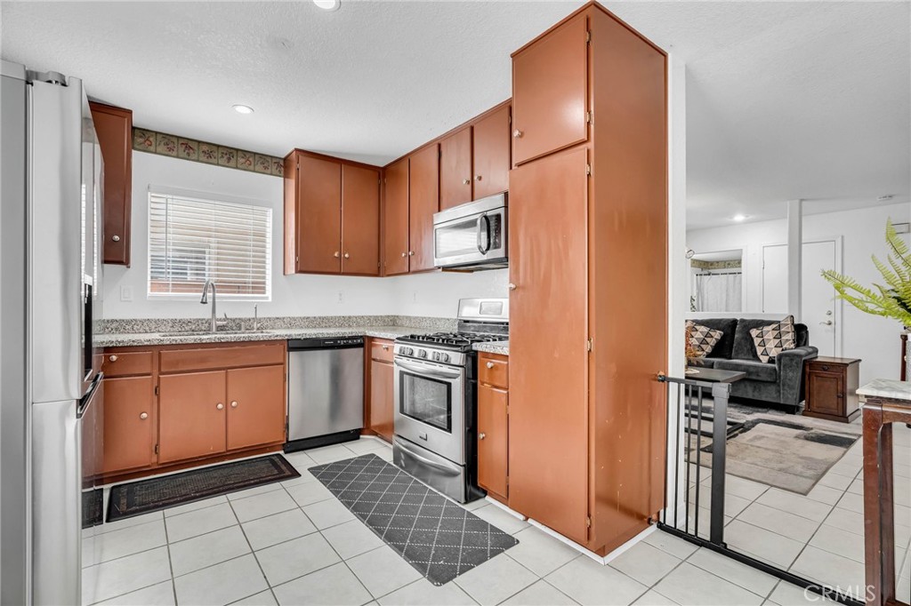 MLS #SR25239617 image #14