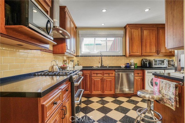 MLS #SR25239659 image #16