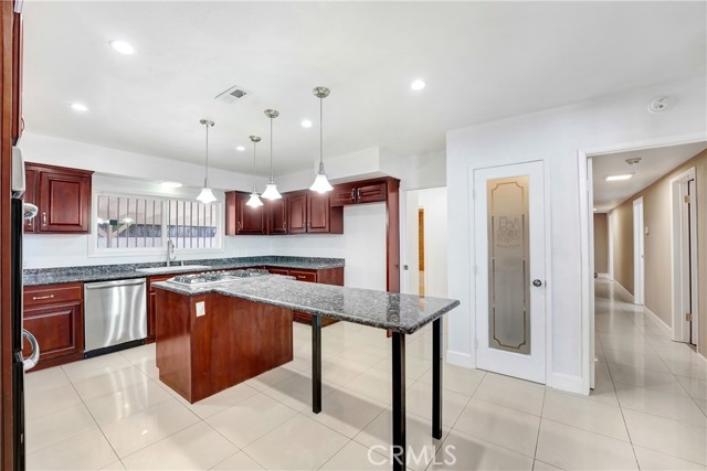 MLS #SR25239775 image #8