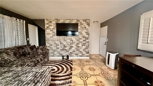 MLS #SR25239902 image #9