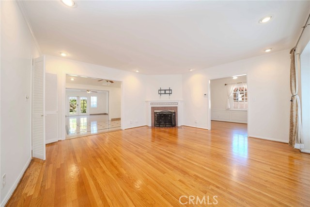 MLS #SR25239932 img 4