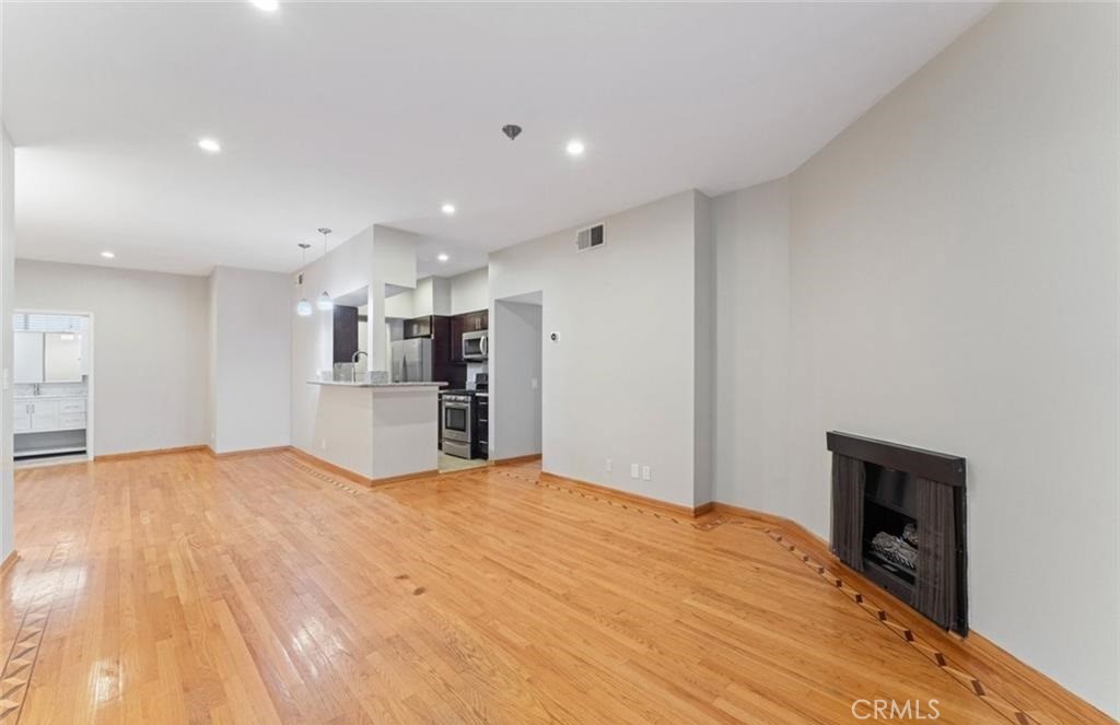 MLS #SR25240285 image #10