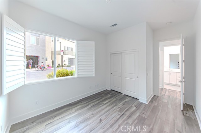 MLS #SR25240292 image #12