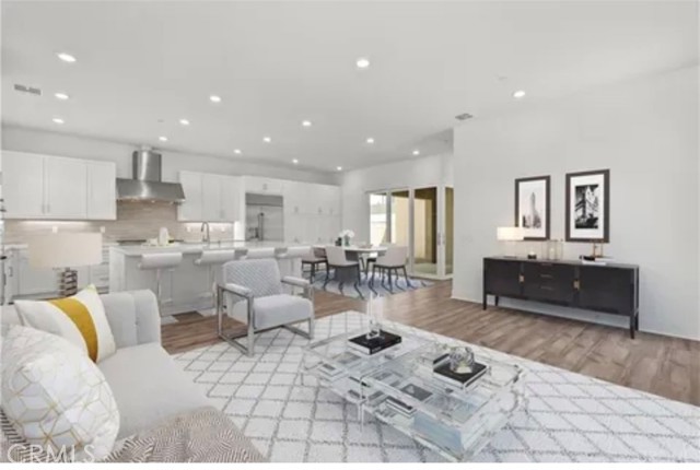 MLS #SR25240292 image #2