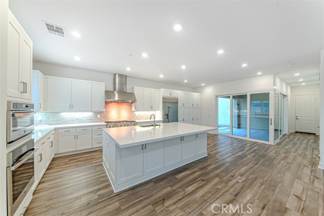 MLS #SR25240292 image #5