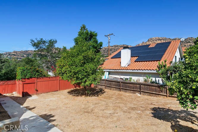 MLS #SR25240396 image #1