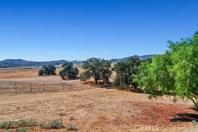 MLS #SR25240396 image #11