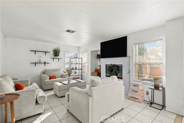 MLS #SR25240471 image #10