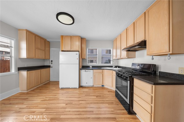 MLS #SR25240480 image #10