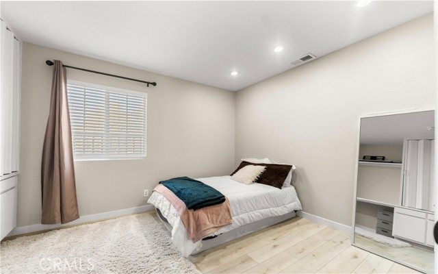 MLS #SR25240495 image #4